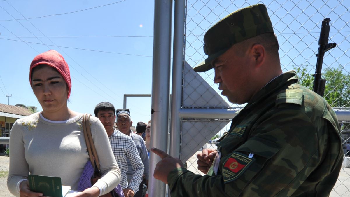 Застрявшие женщины в Кыргызстане из-за карантина, возвращаются в Узбекистан
