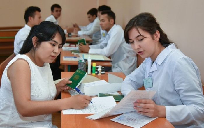В Узбекистане вводится новая форма обучения для выпускников 9-11 классов