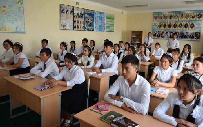 В Узбекистане планируют закрыть более 1000 областных филиалов школ