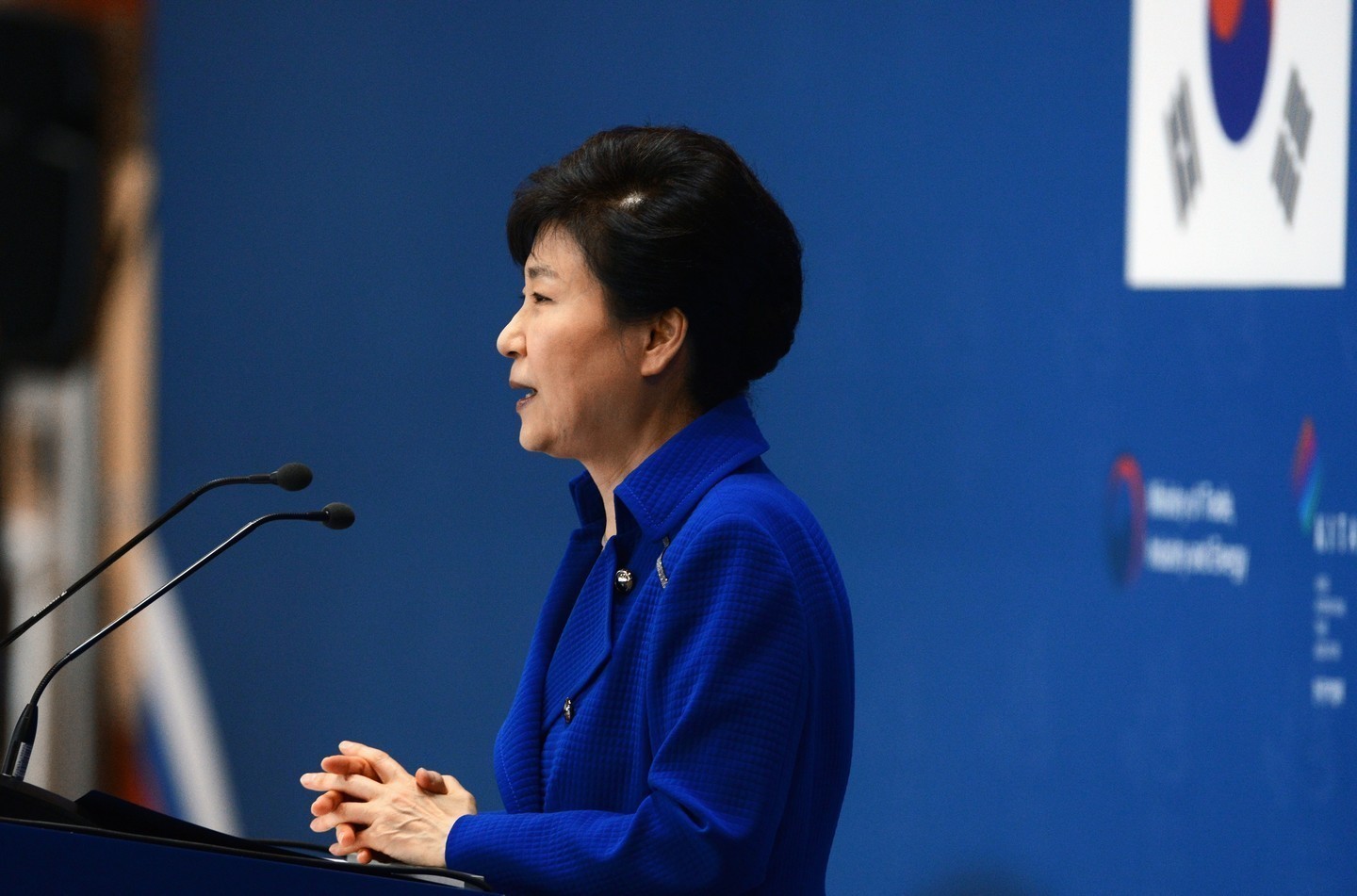 Прокуратура Кореи потребовала 30 лет тюрьмы для экс-президента страны