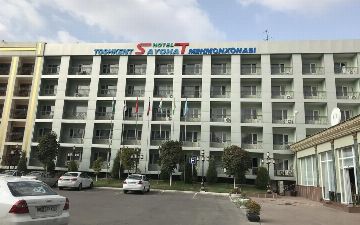 Находившийся на карантине в гостинице «Саёхат» мужчина выпрыгнул с четвертого этажа и скончался 