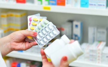 Исключены 4 лекарства из списка препаратов, применяемых при лечении коронавируса 