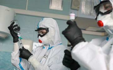 В Ташкент прибудут десятки российских медиков для помощи в лечении зараженных коронавирусом 