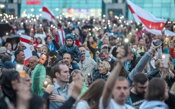 Митинги под разными флагами: прошел 11-й день протестов в Беларуси