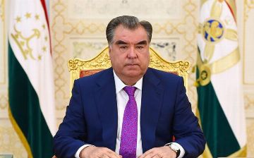 Правящая партия Таджикистана вновь выдвинула на пост президента Эмомали Рахмона