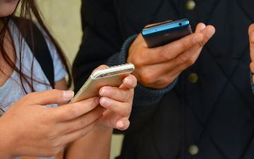 В Узбекистане резко увеличился «белый» импорт сотовых телефонов