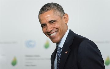 Барак Обама опубликовал свой номер телефона и предложил написать ему