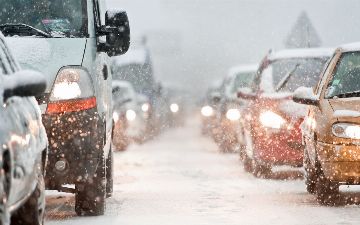 В снежный день улицы Ташкента оказались в 10 балльной пробке