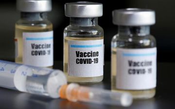 Британия первой в мире одобрила вакцину Pfizer от коронавируса
