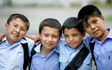 ЮНИСЕФ призвал правительства открыть школы