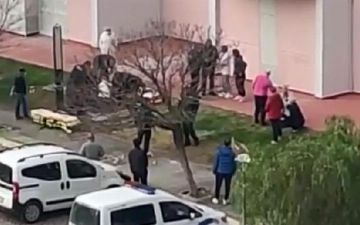 В Турции узбекистанка выбросилась с десятого этажа и скончалась