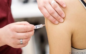 Почти 10 тыс. граждан Узбекистана прошли испытания на китайскую вакцину от коронавируса