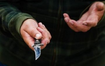 Столичные водители не поделили дорогу, в результате чего один из них получил ножевые ранения
