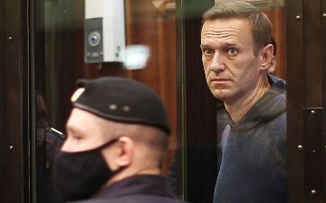 Мосгорсуд признал законным замену условного срока на реальный Навальному