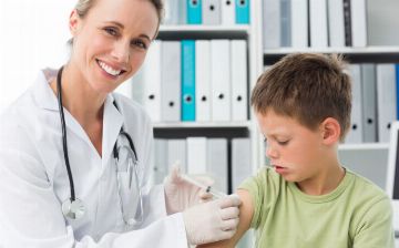 Pfizer сообщила об эффективности своей вакцины на 100% у подростков 12-15 лет