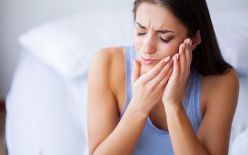 Стоматолог рассказал, о каких заболеваниях организма говорит дискомфорт в зубах