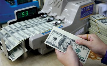 В Узбекистане курс доллара упал