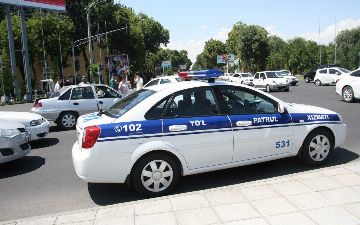 В Андижане оштрафовали патрульную машину ГАИ