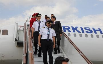 Самолет Turkish Airlines впервые слетал из Стамбула в Фергану