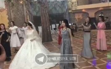 На одной из узбекских свадеб невеста станцевала тренды TikTok – видео 