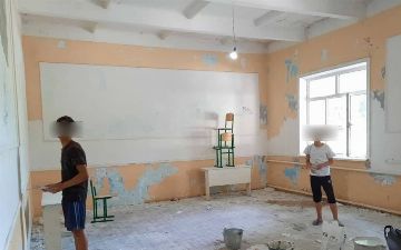 Выяснилось, почему в Самарканде учеников привлекли к ремонтным работам в школе