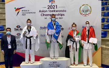 Узбекская таэквондистка Чарос Каюмова — чемпионка Азии 