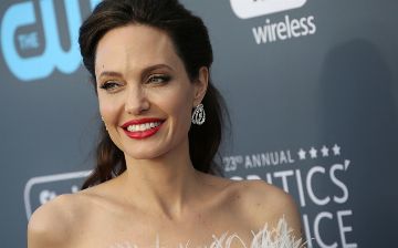 Хочет возобновить отношения: Анджелина Джоли знакомит своих детей со своим бывшим мужем