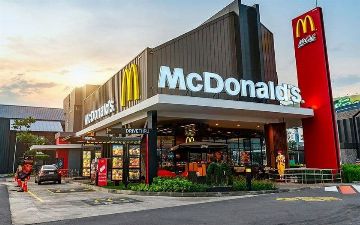 Американец угрожал взорвать McDonald's из-за отсутствия соуса