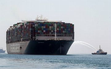 Заблокировавший Суэцкий канал контейнеровоз Ever Given покинул Египет&nbsp;