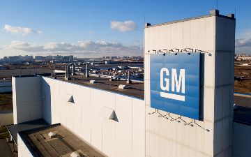 GM откажется от новой технологии и нескольких функций в автомобилях из-за дефицита полупроводников