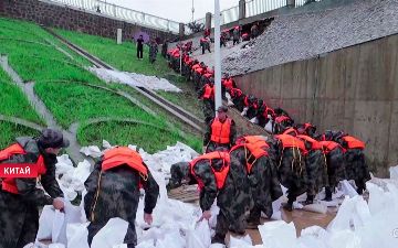 Число жертв наводнений в Китае возросло до 33