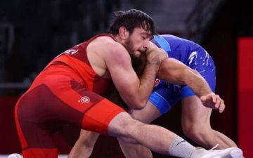 Вольный борец Джавраил Шапиев поборется за бронзу на Олимпиаде