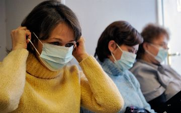 Врачи предупредили об опасности распространения «короны» на фоне гриппа