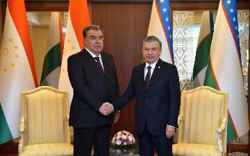 Президент Таджикистана поздравил народ Узбекистана с 30-летием независимости страны