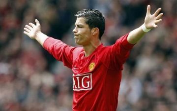 Стало известно, сколько зарабатывает Роналду в «Манчестер Юнайтед»