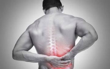 Медик рассказал о том, как избавиться от боли в спине