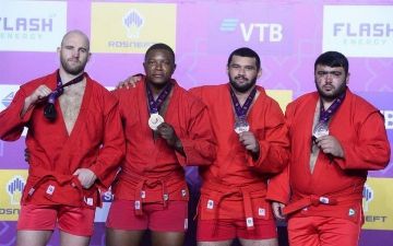 Спортсмены из Узбекистана завоевали три медали в первый день чемпионата мира по самбо в Ташкенте