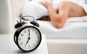 Почему будильники вредят здоровью и как лучше пробуждаться по утрам?
