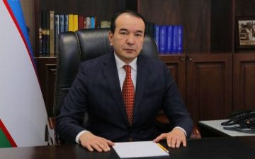 Министр культуры Узбекистана начал ходить на работу в дуппи и предложил сотрудникам сделать то же самое – фото