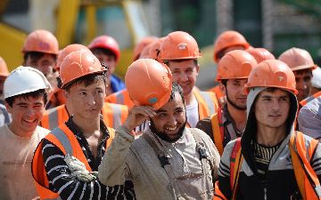 Большинство трудовых мигрантов из Центральной Азии решили навсегда остаться в России - опрос