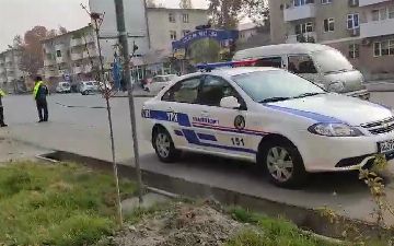 ПДД не учили что-ли: в Фергане оштрафовали ташкентскую машину сотрудников ГАИ за элементарное нарушение