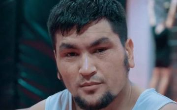 Боец ММА из Узбекистана напал на полицейских и сбежал из отдела после задержания