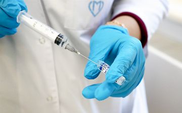 Самаркандская область на протяжении долгого времени лидирует по количеству использованных доз вакцин от коронавируса — статистика