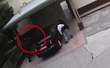 В Ташкенте семеро мужчин украли 15 тысяч долларов, после чего скрылись на краденной машине: инициатором преступления был мастер, делавший ремонт в доме - видео