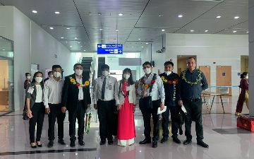 В международном аэропорту острова Фукуок приземлился первый чартер из Узбекистана