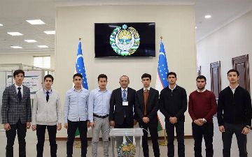 Группу узбекистанских студентов вывезли из Казахстана