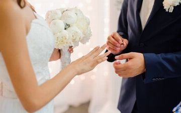Названо количество браков, зарегистрированных в Узбекистане за 2.02.2022 и 22.02.2022