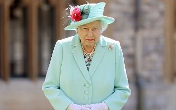 Королева Елизавета II выздоровела после «короны» — слухи о ее смерти не подтвердились