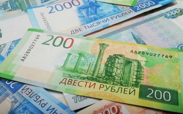 Узбекистанцы за один день скупили более 60 млн рублей