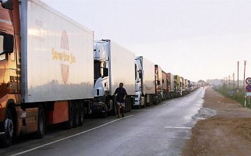 Минобороны Узбекистана и России начали работать над возвращением грузоперевозчиков, застрявших в Украине